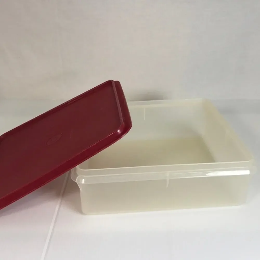 Tupperware Vintage Red Airtight Snack Storage Square Container Part # 514-4